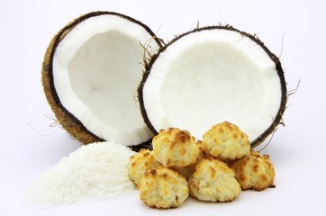 congolais,noix de coco coupée,coco rapé