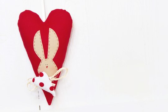 Selbstgemachtes Osterherz mit Hase