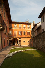 Fototapeta na wymiar Orta San Giulio - Ratusz