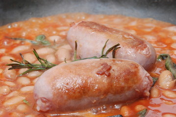 salsicce con fagioli all uccelletto-cucina toscana