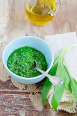 Bärlauchpesto