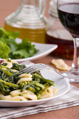 Orecchiette with turnip tops. Orecchiette con cime di rapa.