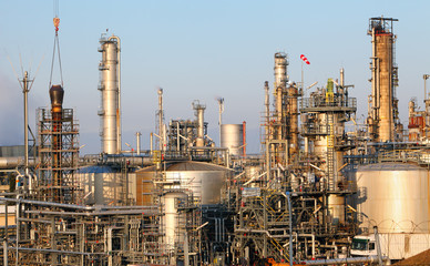 Fototapeta na wymiar Oil and gas indutry - Petrochemical plan