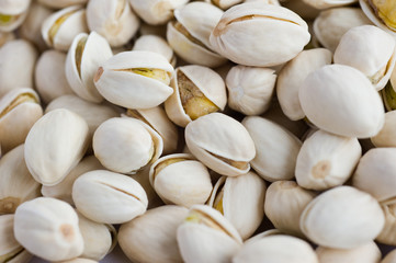 shelled pistachio