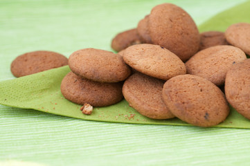 Oatmeal cookies .
