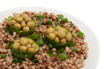 Buckwheat cereal with green peas