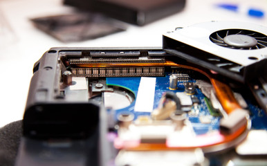 Obraz premium Laptop cleaned inside