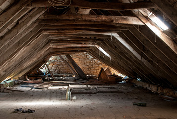 dilapidated attic - obrazy, fototapety, plakaty