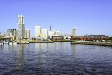 Fototapeta na wymiar View of the Marina in Yokohama Bayside