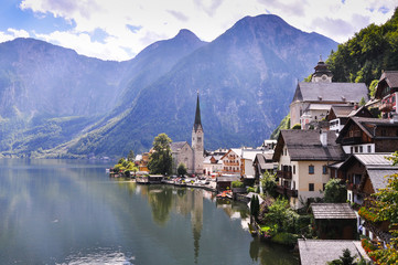 Fototapeta na wymiar Hallstatt See jezioro w Austrii, na Listę Światowego Dziedzictwa UNESCO