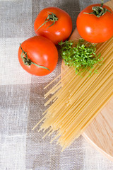 Spaghetti and tomatos