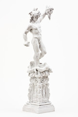 weisse Statue von Perseus mit geköpfter Medusa