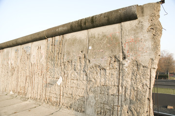 demolition line of berlin wall