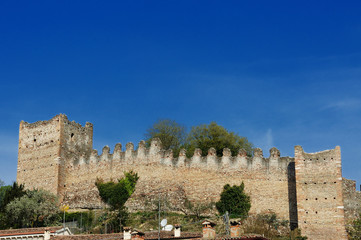 Monzambano (Mantova, Italia), veduta del castello di Monzambano