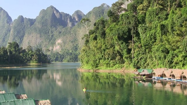 trekking sur le lac ratchaprapa