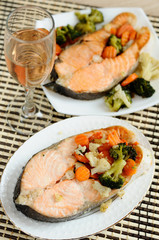Delicious salmon with vegetables