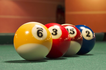 Snooker balls
