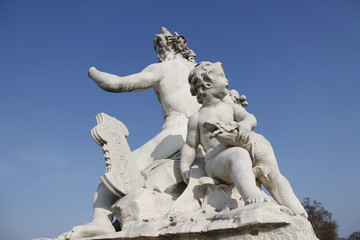 Statue du jardin des Tuileries à Paris