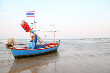 Fototapeta na wymiar Thailand tradition boat Kolae boat