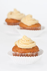 Cupcakes with cream cheese frosting
