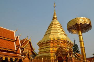 Fototapeta premium Visite du temple de Wat Phrathat Doi Suthep