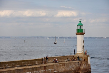 Fototapeta premium phare de port tudy 3