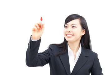 文字を書く女性