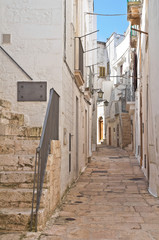 Fototapeta premium Alleyway. Cisternino. Puglia. Italy.