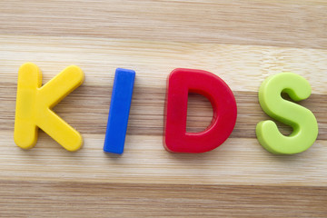Letter magnets "KIDS"