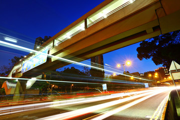Fototapeta na wymiar miejskich miasto światła samochodu