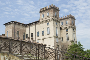 Fototapeta na wymiar Palazzo Archinto on the Naviglio Grande