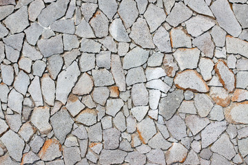 parement de mur extérieur en basalte scié