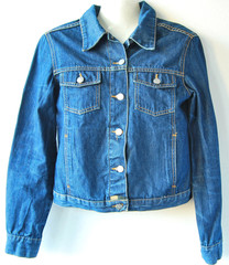 Klassiker: Blaue Jeansjacke