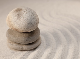 Fototapeta na wymiar galets zen en équilibre méditation