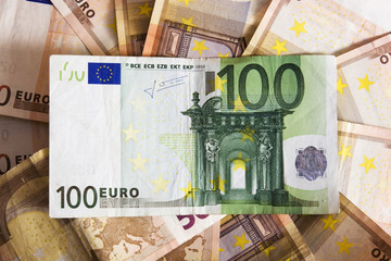 montón de billetes de euros