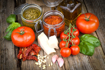 Pesto, verschiedene Zutaten