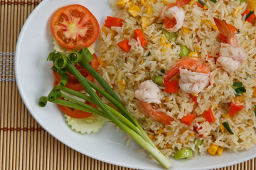 Fried rice with shrimp