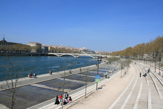 Berges du Rh&ocirc;ne &agrave; Lyon