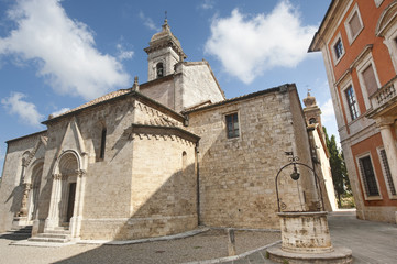 Fototapeta na wymiar San Quirico d'Orcia (Tuscany), church