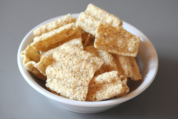 ciotola di patatine ai cereali