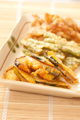 Fried vegetable and pork
