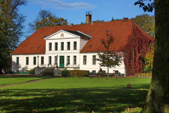 Landgest&uuml;t Redefin - Hauptgeb&auml;ude