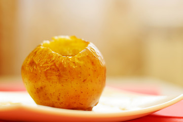 Baked apples with honey