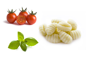 conchiglioni pasta shells, cherry tomatoes and gnocchi