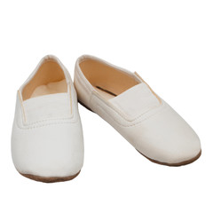 old children's white pointe shoes ballet slippers isolated (clip © maxximmm