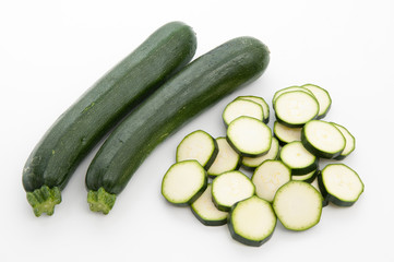 Zucchini in Scheiben geschnitten