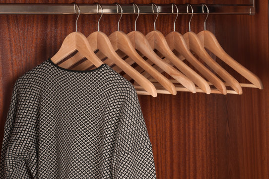 Kleiderschrank