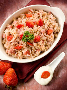 risotto with strawberries and cream sauce