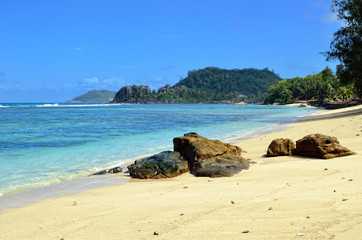Fototapeta na wymiar Tropical coastline on Seychelles island