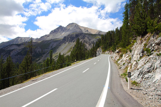 Switzerland - Alpine road